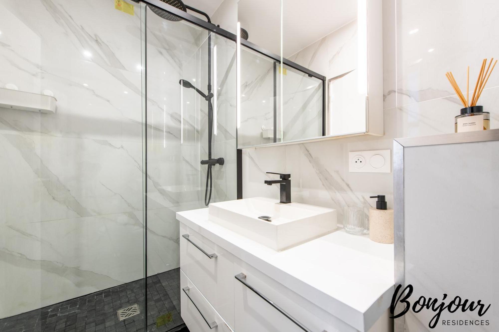 Free Parking - Porte D'Orleans - 2 Bedrooms มงต์รูช ภายนอก รูปภาพ
